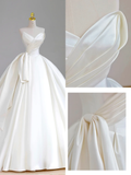 Pretty Wedding Dress Ball Gown Sweetheart Ivory Satin Wedding Dresses Bridal Gowns HZ1121