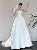 Ethereal Wedding Dress Ball Gown Strapless White Satin Wedding Dresses Bridal Gowns HZ1121